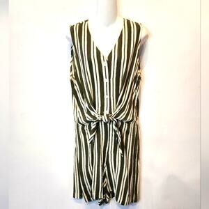 Vintage 90s Striped Green Shorts Romper Front‎ Tie Playsuit Rayon Size 14
